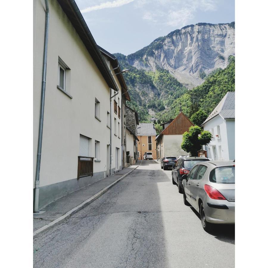 L'Emeraude Apartment Le Bourg-d'Oisans Bagian luar foto